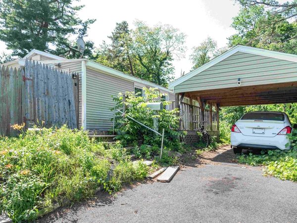 17 Katherine Road, Albany, NY 12205