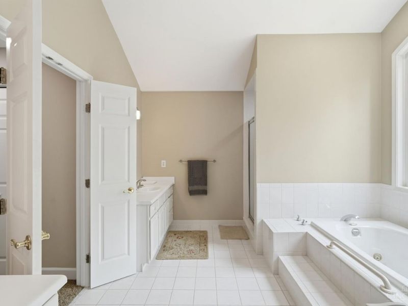 795 Windings Lane, Cincinnati, OH 45220 Photo 37
