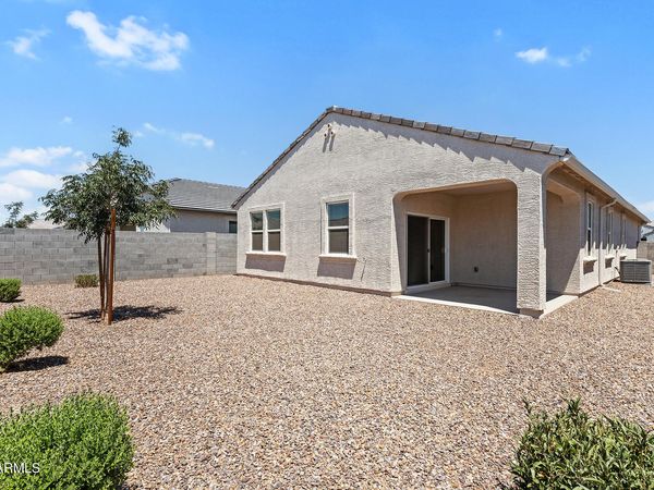 18633 W DESERT HOLLOW Drive, Wittmann, AZ 85361