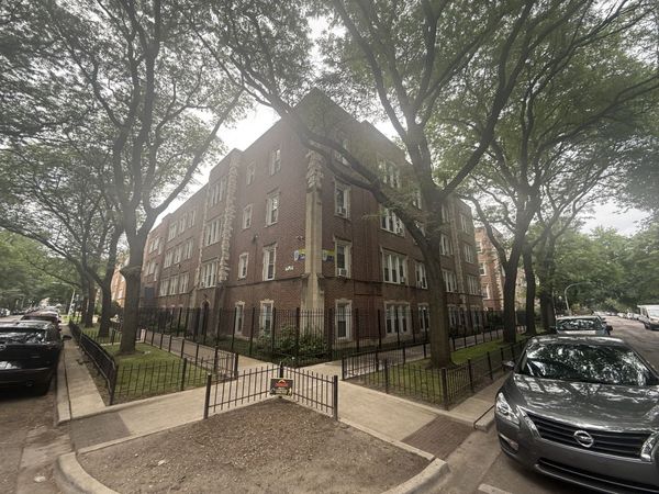 7342 N Damen Avenue , Unit 2, Chicago, IL 60645