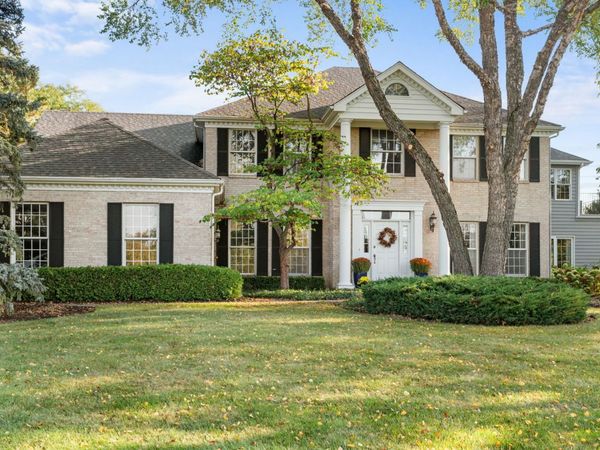 716 Old Westbury Court, Crystal Lake, IL 60012