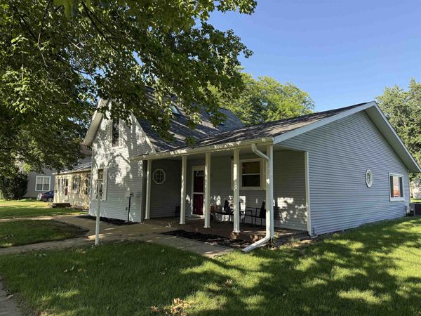 805 S 5th Street, OREGON, IL 61061