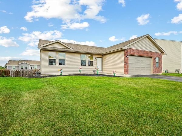 6382 Edgewood Road, MACHESNEY PARK, IL 61115