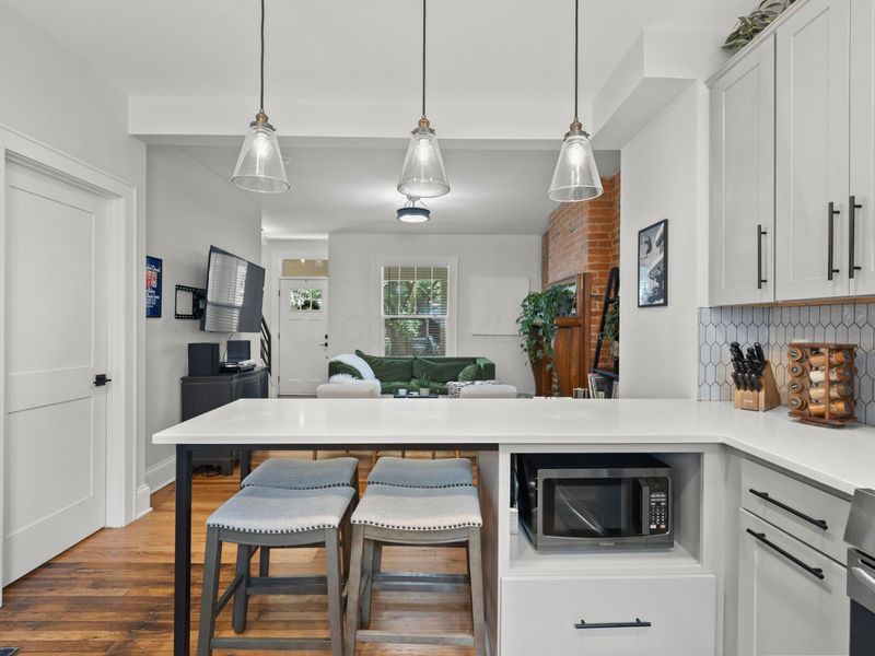 393 W 2nd Avenue, Unit 393, Columbus, OH 43201 Photo 6
