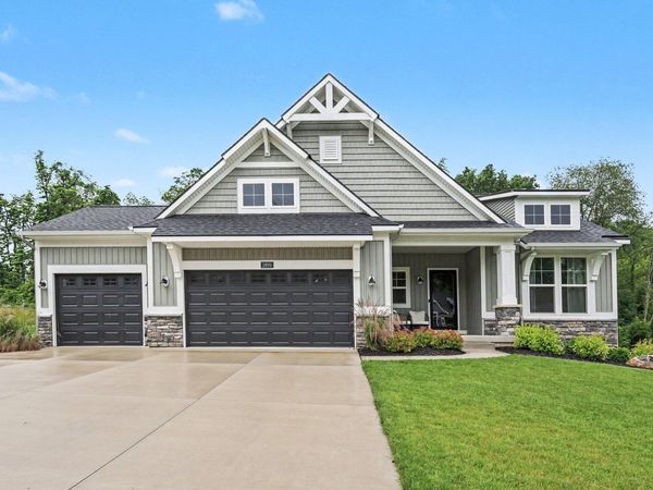 3899 Autumn Acres Drive NE, Rockford, MI 49341