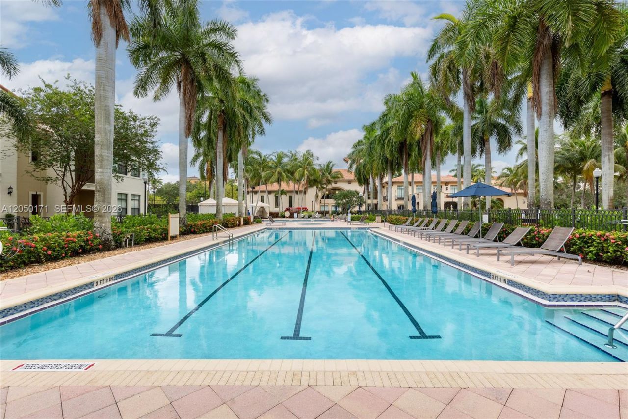 3300 NW 126th Ter, Sunrise, FL 33323 Photo
