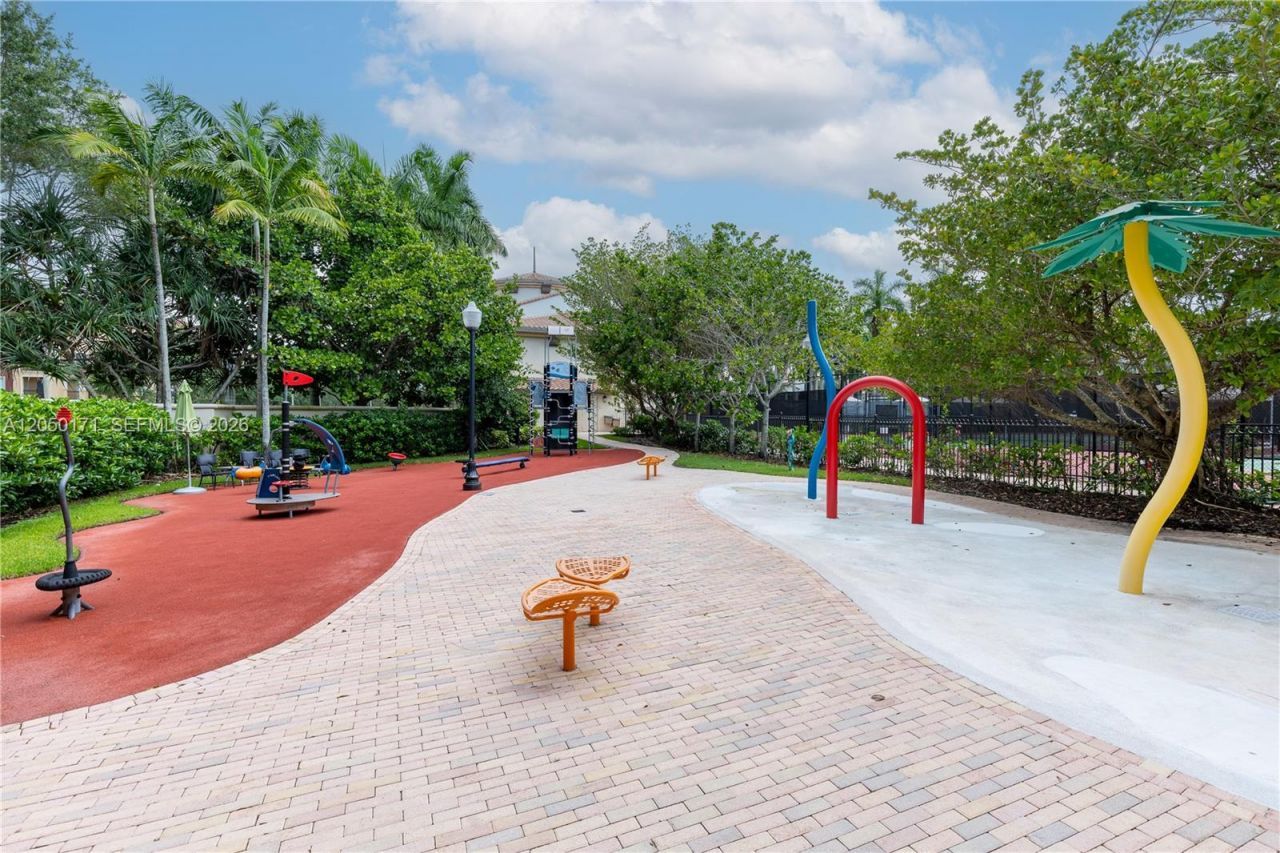 3300 NW 126th Ter, Sunrise, FL 33323 Photo