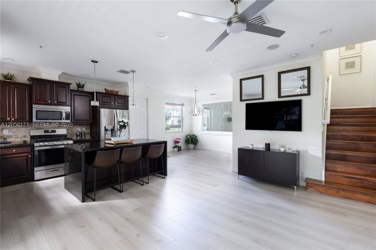 3300 NW 126th Ter, Sunrise, FL 33323 Photo