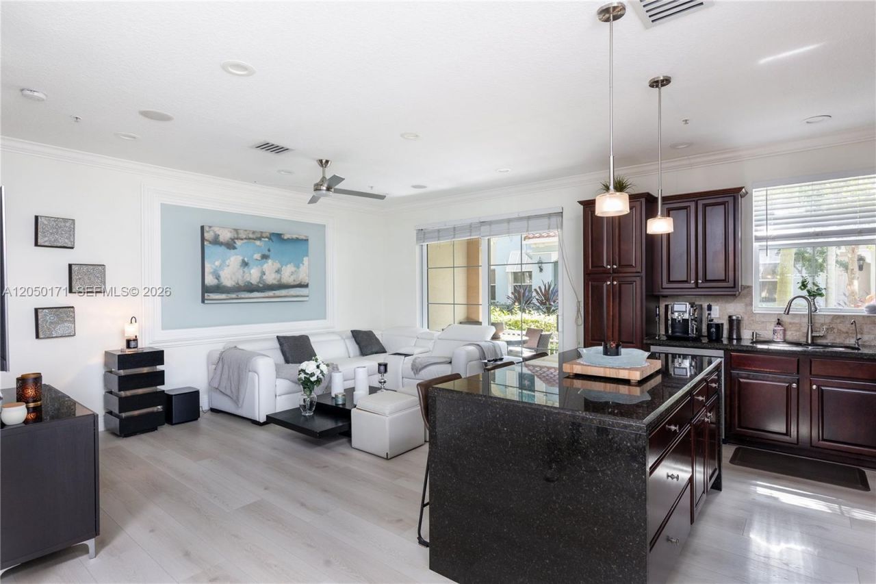 3300 NW 126th Ter , Sunrise, FL 33323 Photo