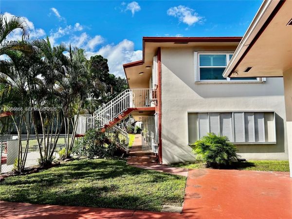 Unit 34B, Hollywood, FL 33020