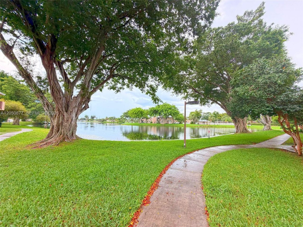 2451 NW 96th Ter , Unit 21B, Pembroke Pines, FL 33024 Photo