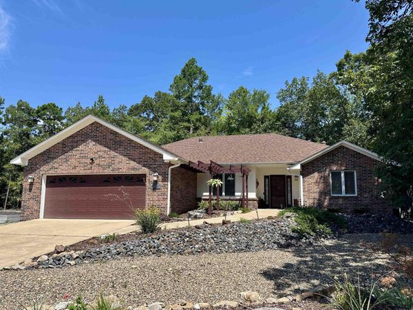 10 Magnifico Lane, Hot Springs Village, AR 71909