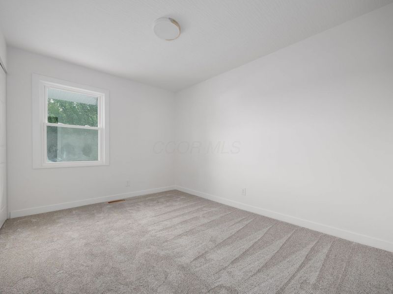876 Grenada Road, Columbus, OH 43207 Photo 30