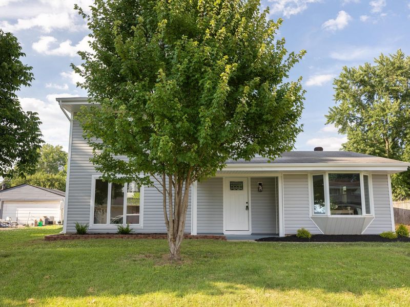 876 Grenada Road, Columbus, OH 43207 Photo 4