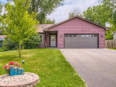 7236 Clear Ridge, Centerville, MN 55038
