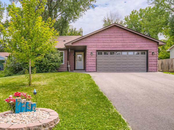 7236 Clear Ridge, Centerville, MN 55038