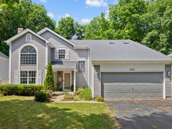 8566 Cedar Street, Fox Lake, IL 60020