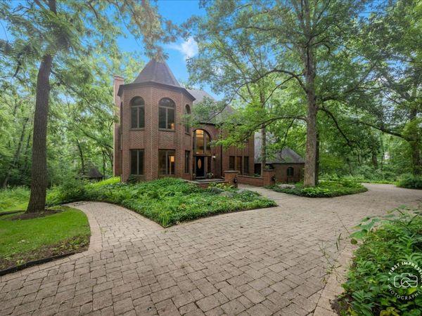 3N221 Springwood Lane , Elburn, IL 60119