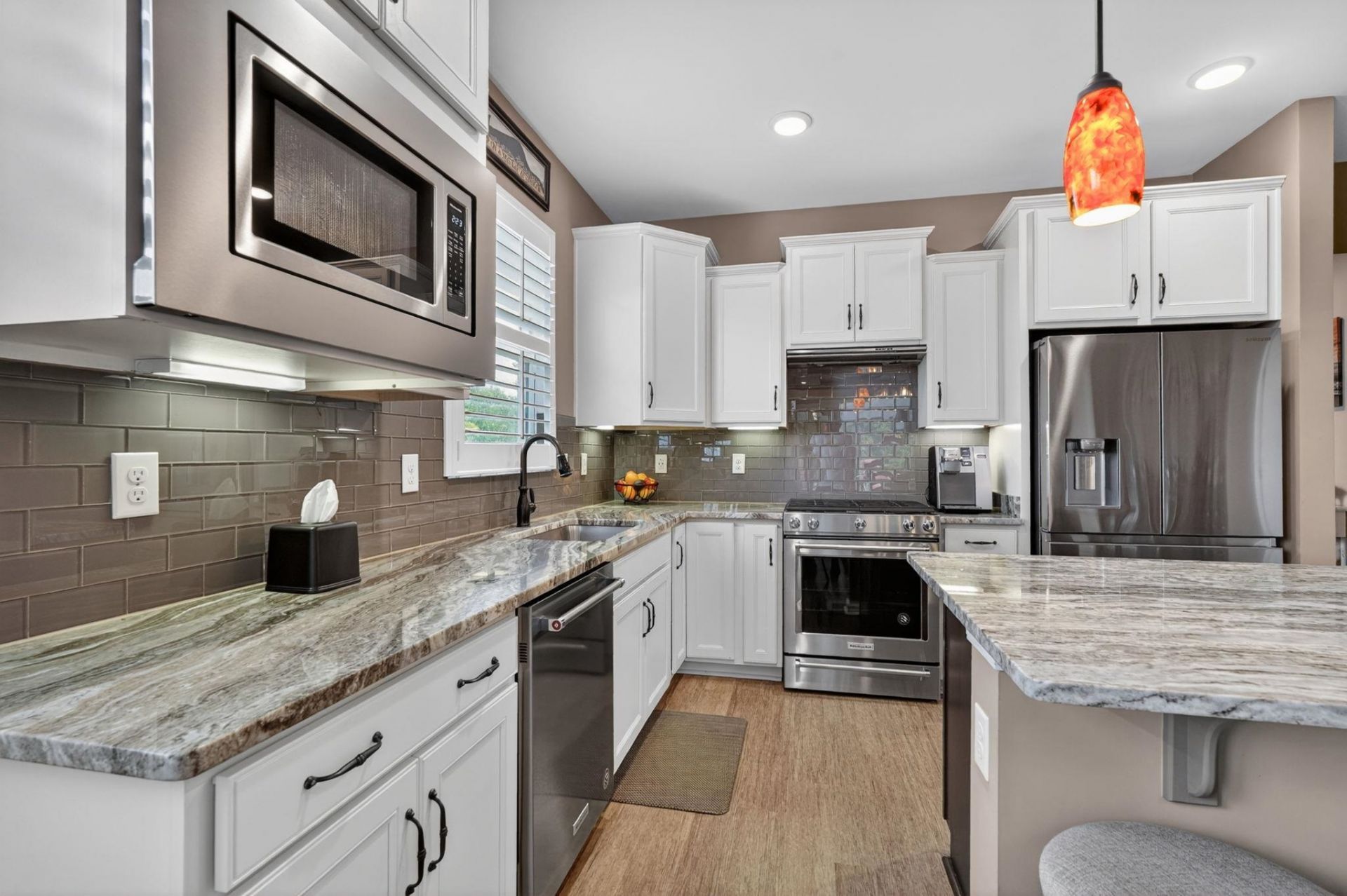 6099 Tramonto St. Photo 10