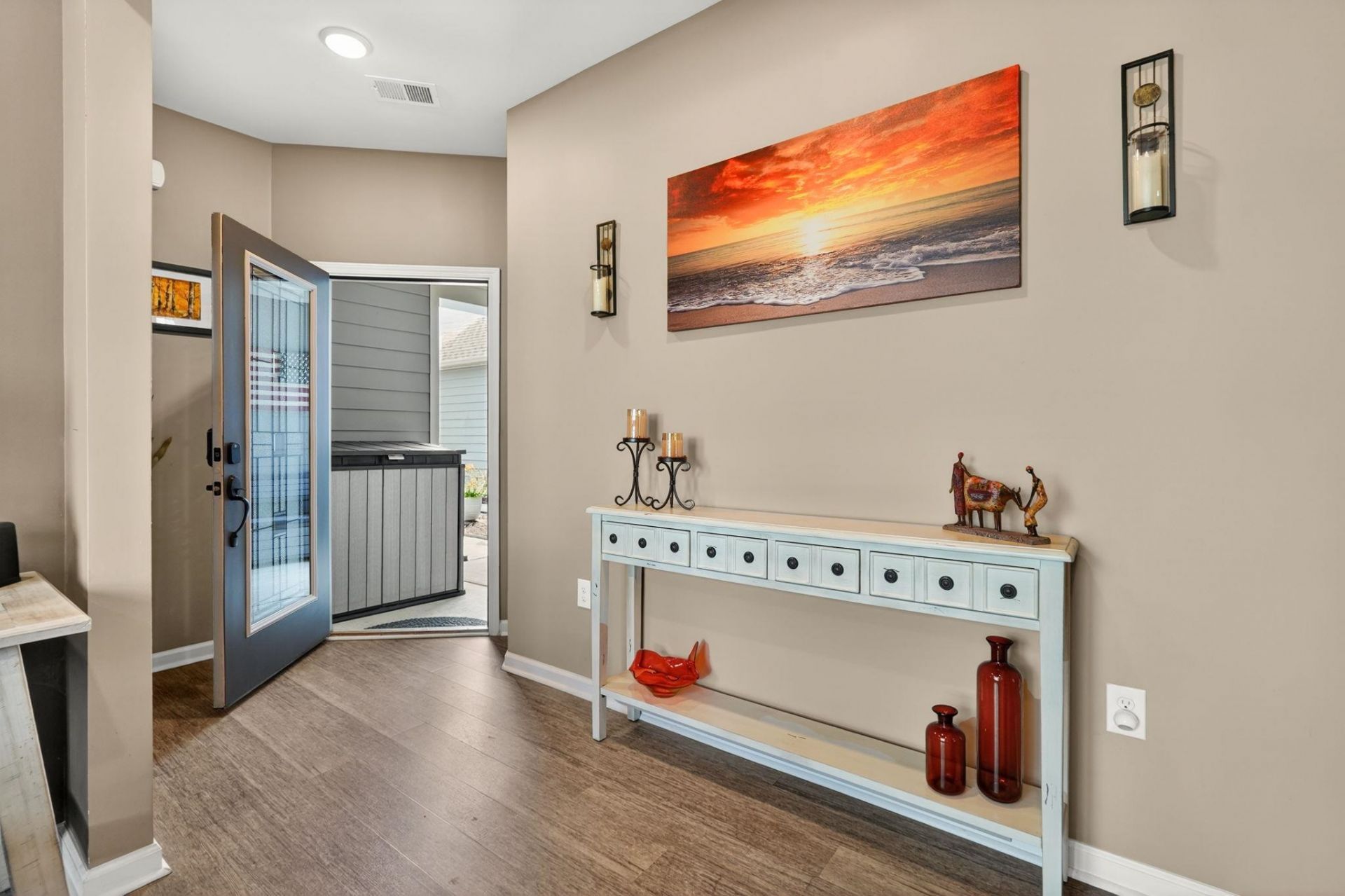 6099 Tramonto St. Photo 5