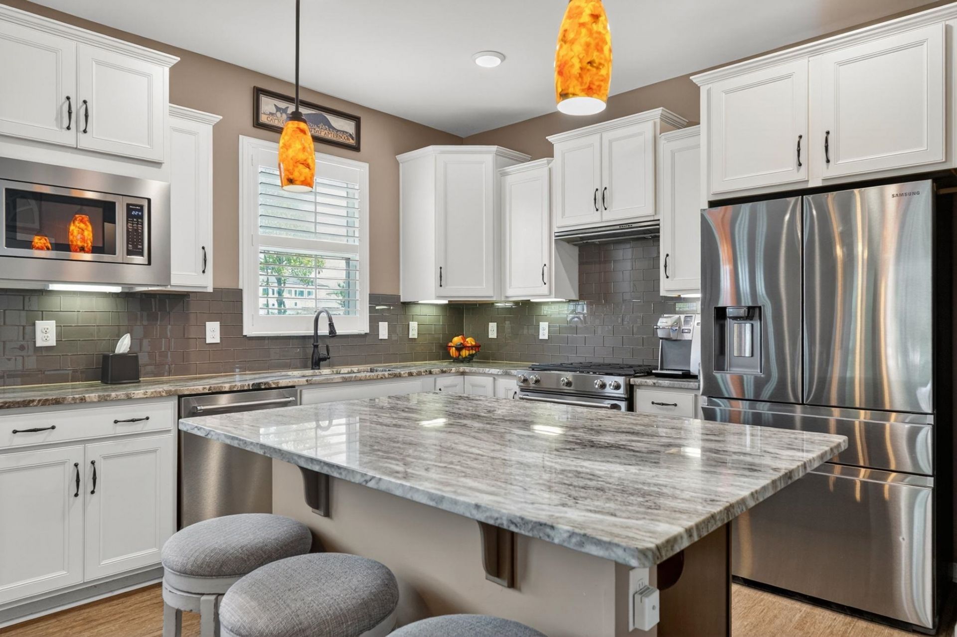 6099 Tramonto St. Photo 7