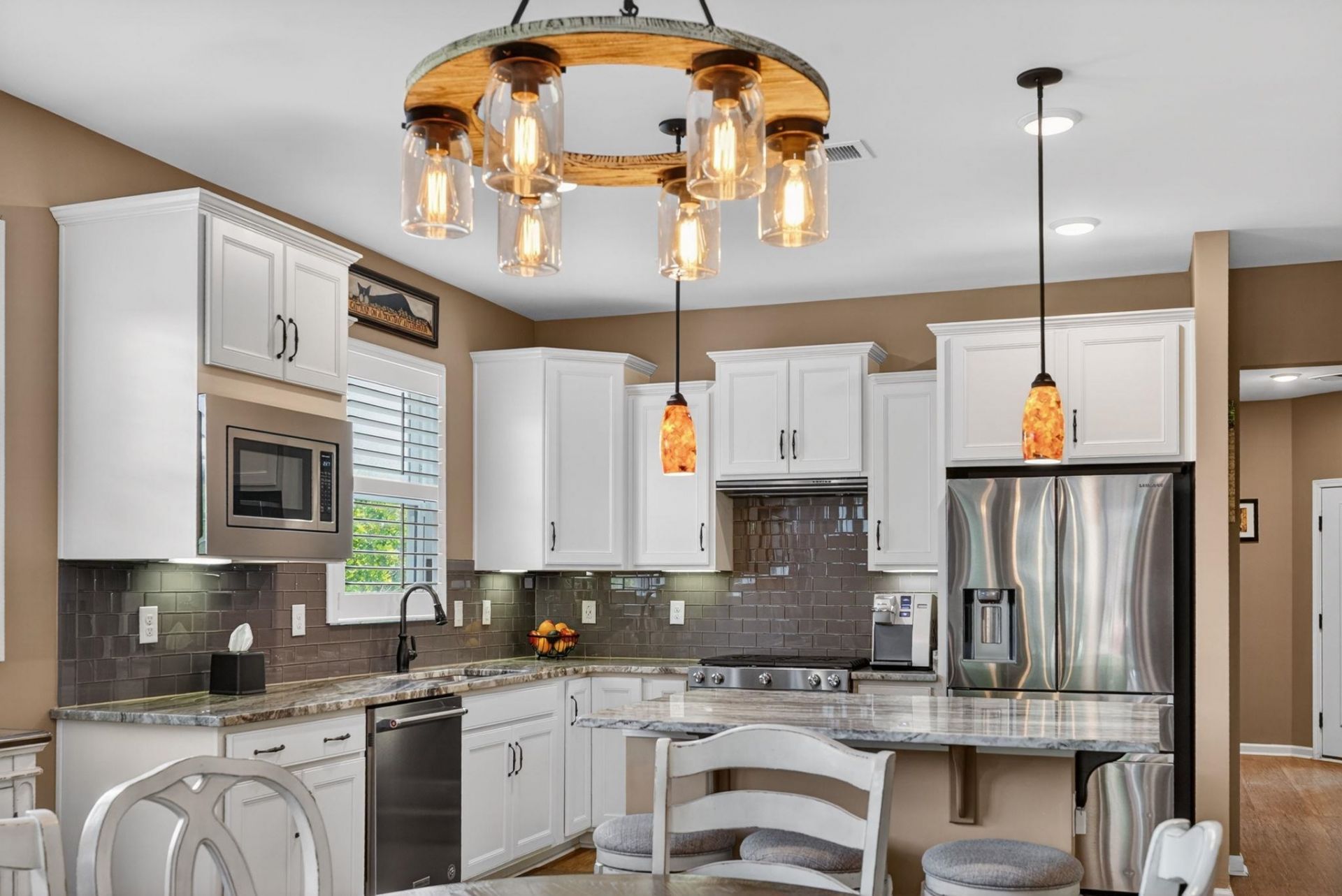 6099 Tramonto St. Photo 8
