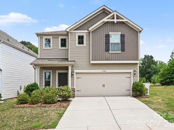 6702 Good News Drive, Charlotte, NC 28215