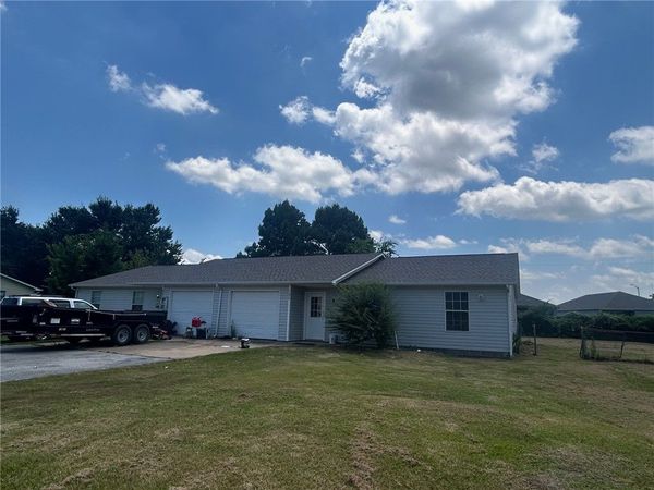 22037 Cheryl Drive , Siloam Springs, AR 72761