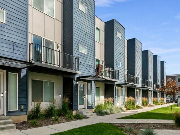 620 N ORCHARD DR, Unit 45, North Salt Lake, UT 84010