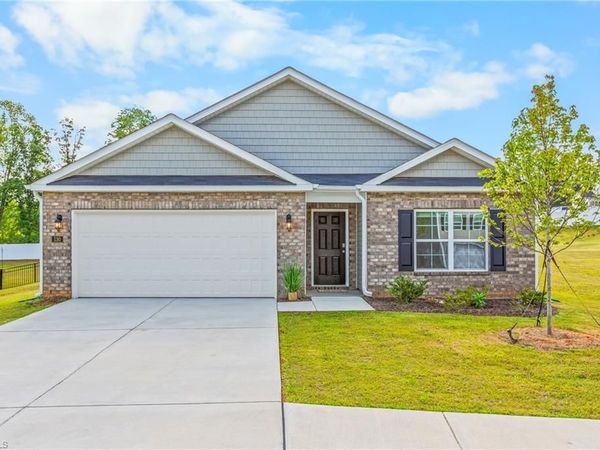 130 Preston Oaks Drive , King, NC 27021