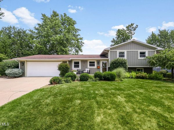 1030 Old Orchard Drive, Wauseon, OH 43567