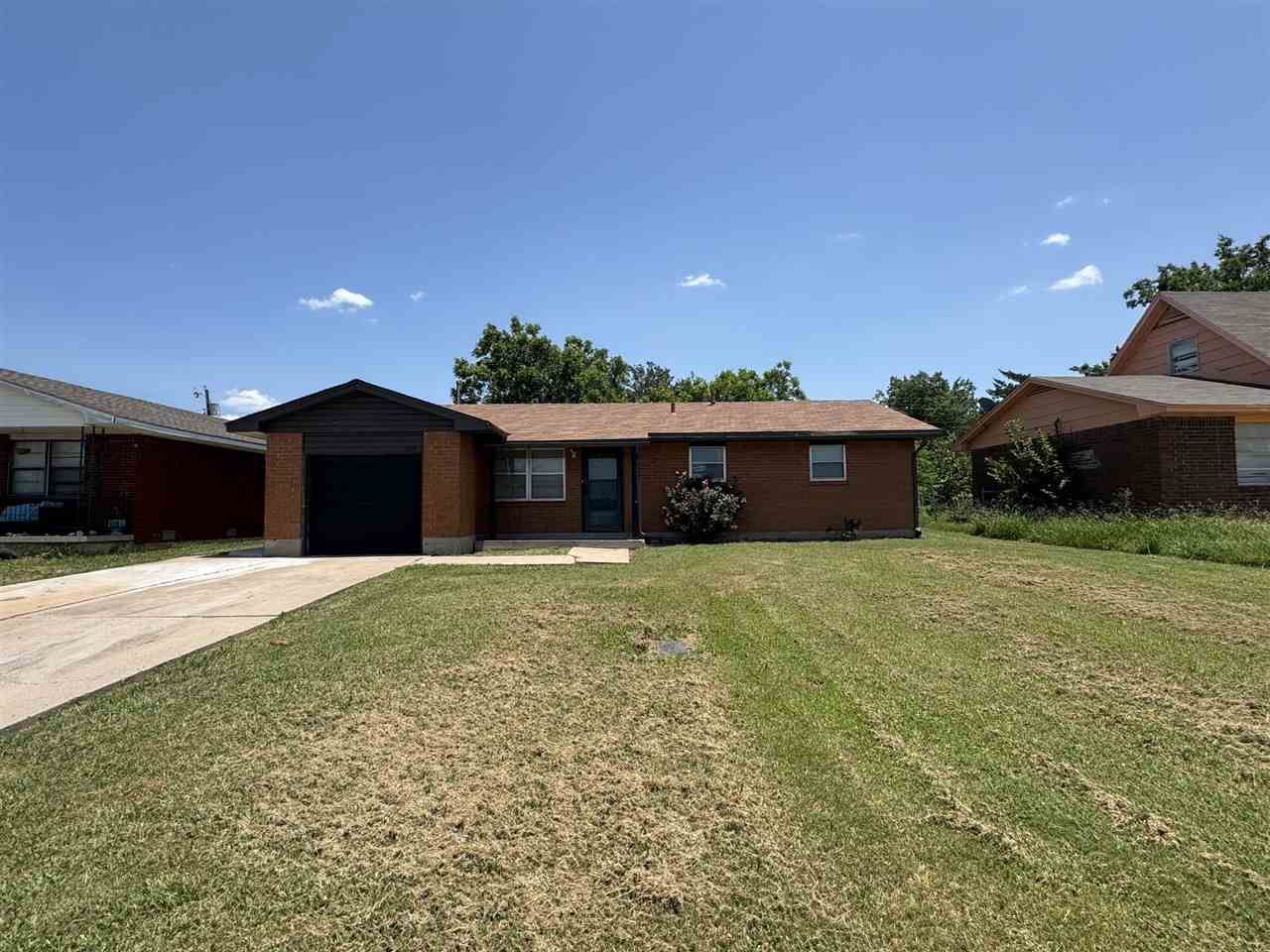 1505 NW 50th St, Lawton, OK 73505 Main Photo