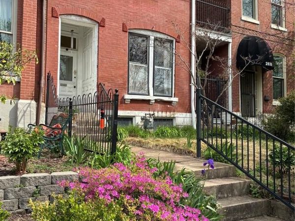 2841 Russell Boulevard, St Louis, MO 63104