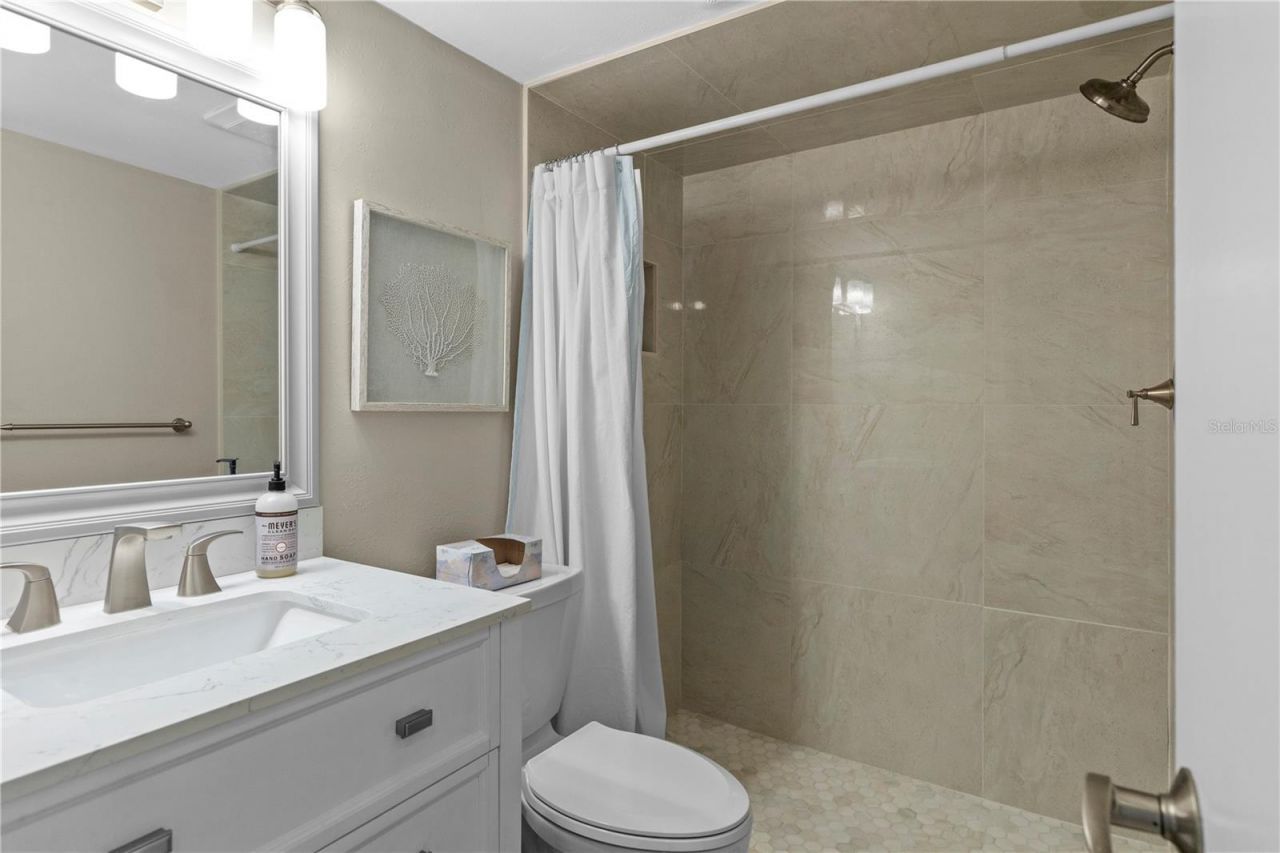 6104 Palma Del Mar Boulevard S, Unit 102A, Saint Petersburg, FL 33715 Photo