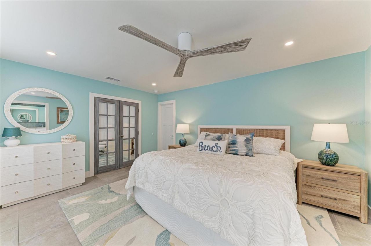580 Linley Street, Longboat Key, FL 34228 Photo