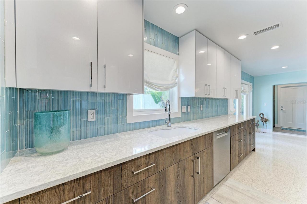580 Linley Street, Longboat Key, FL 34228 Photo