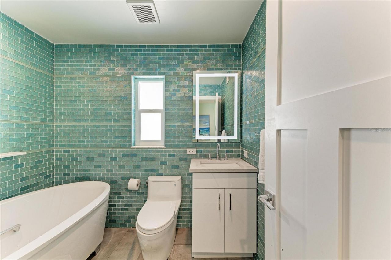 580 Linley Street, Longboat Key, FL 34228 Photo