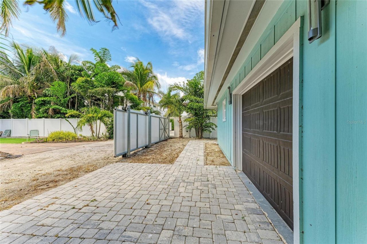 580 Linley Street, Longboat Key, FL 34228 Photo