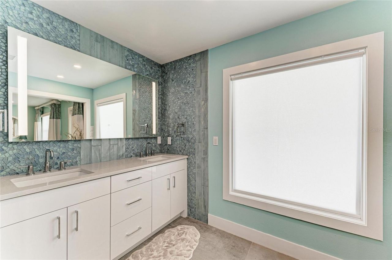 580 Linley Street, Longboat Key, FL 34228 Photo