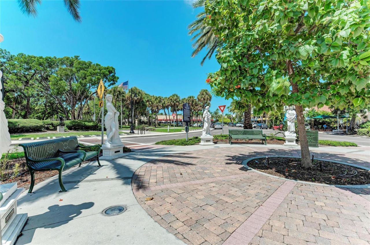 580 Linley Street, Longboat Key, FL 34228 Photo