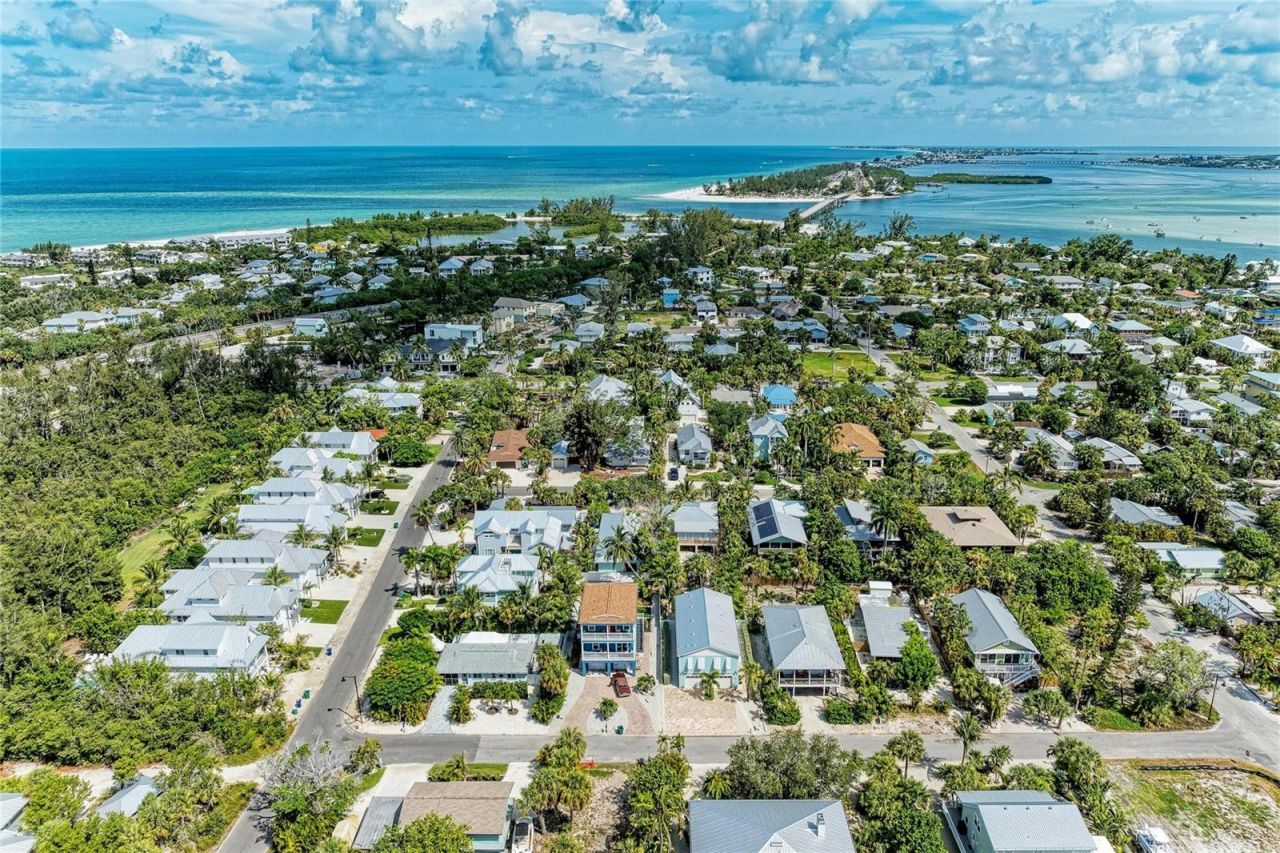 580 Linley Street, Longboat Key, FL 34228 Photo