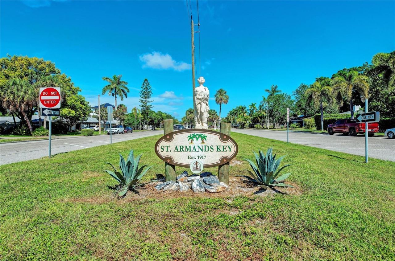 580 Linley Street, Longboat Key, FL 34228 Photo