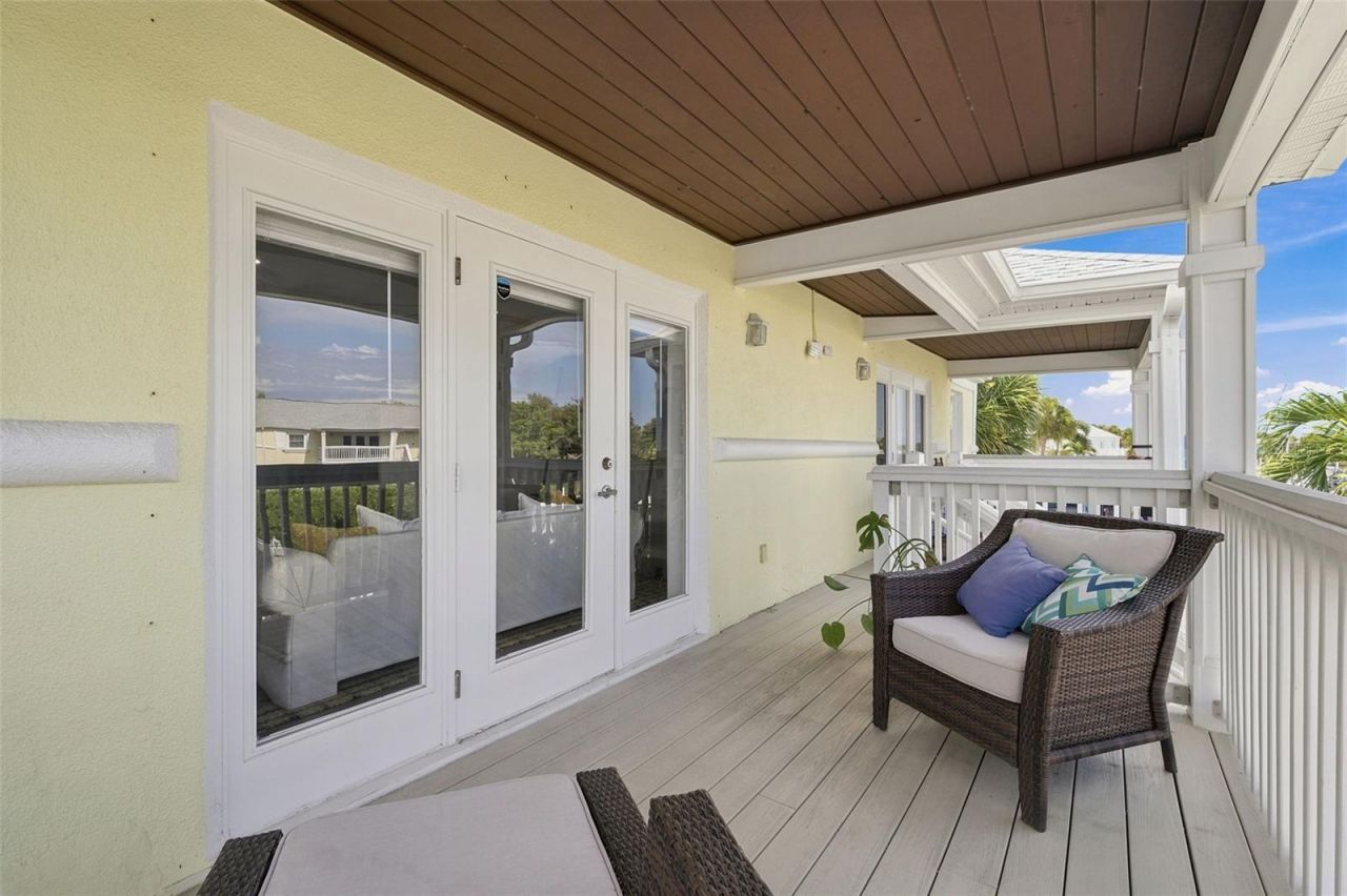 4725 Coquina Key Drive Se, Unit D, Saint Petersburg, FL 33705 Photo