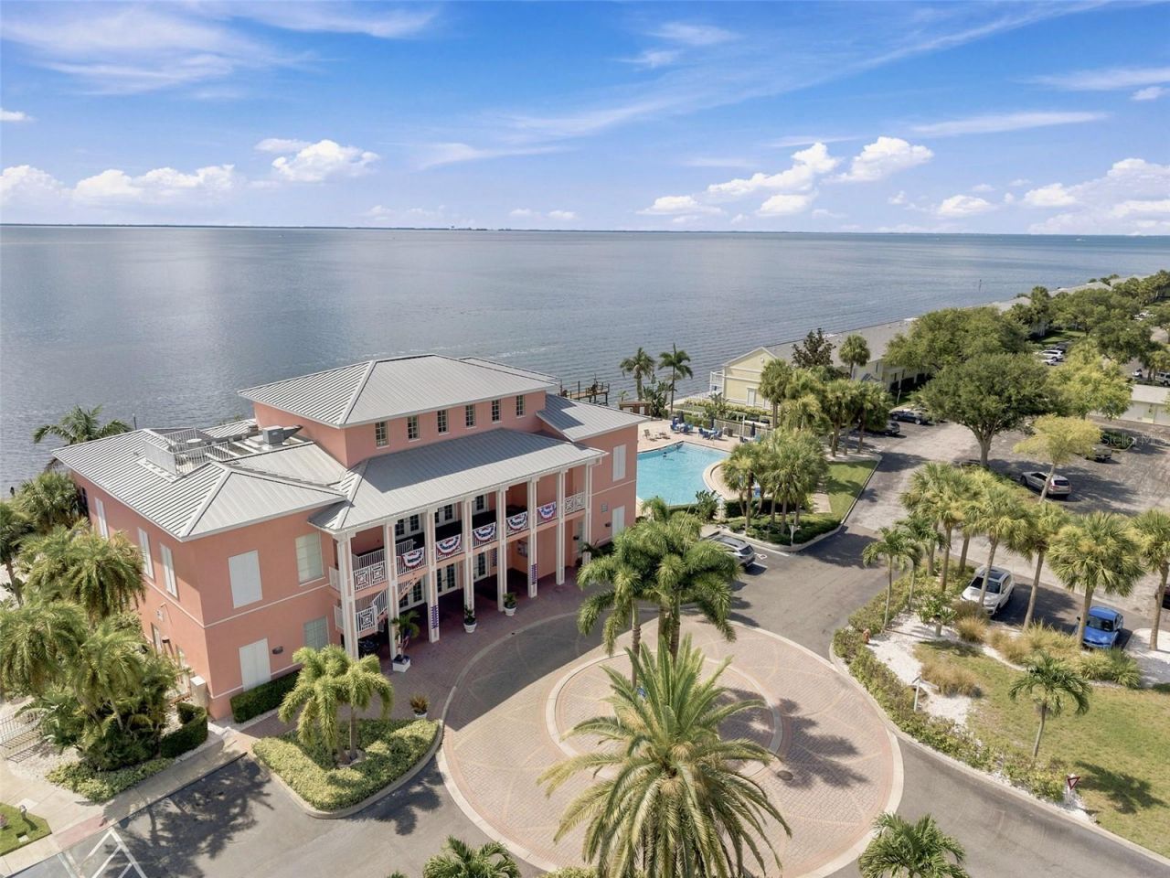 4725 Coquina Key Drive Se, Unit D, Saint Petersburg, FL 33705 Photo