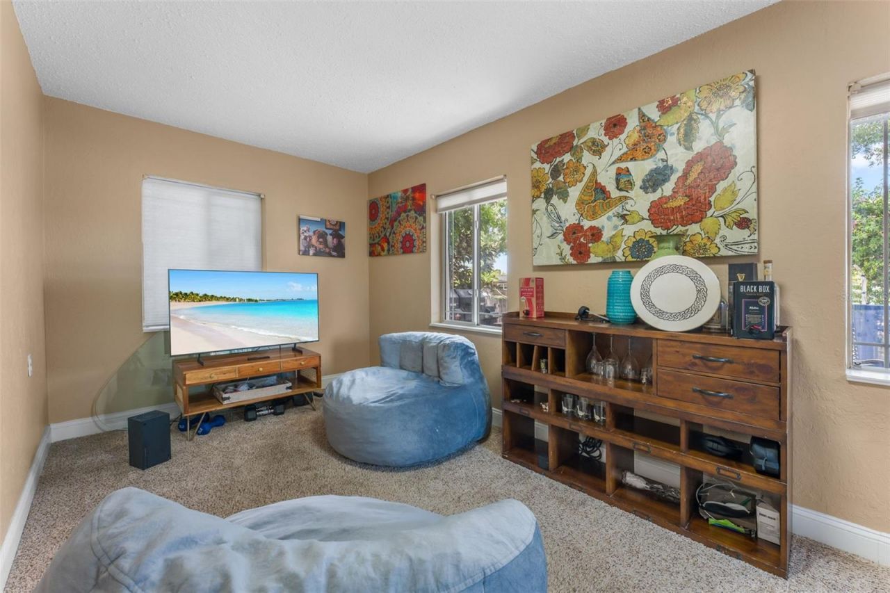 601 45th Street N, Saint Petersburg, FL 33713 Photo