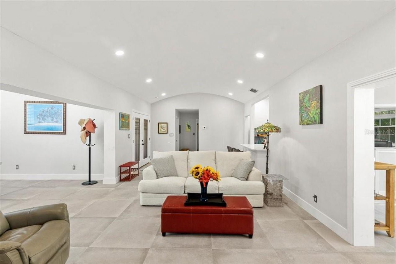 8239 26th Avenue N, Saint Petersburg, FL 33710 Photo