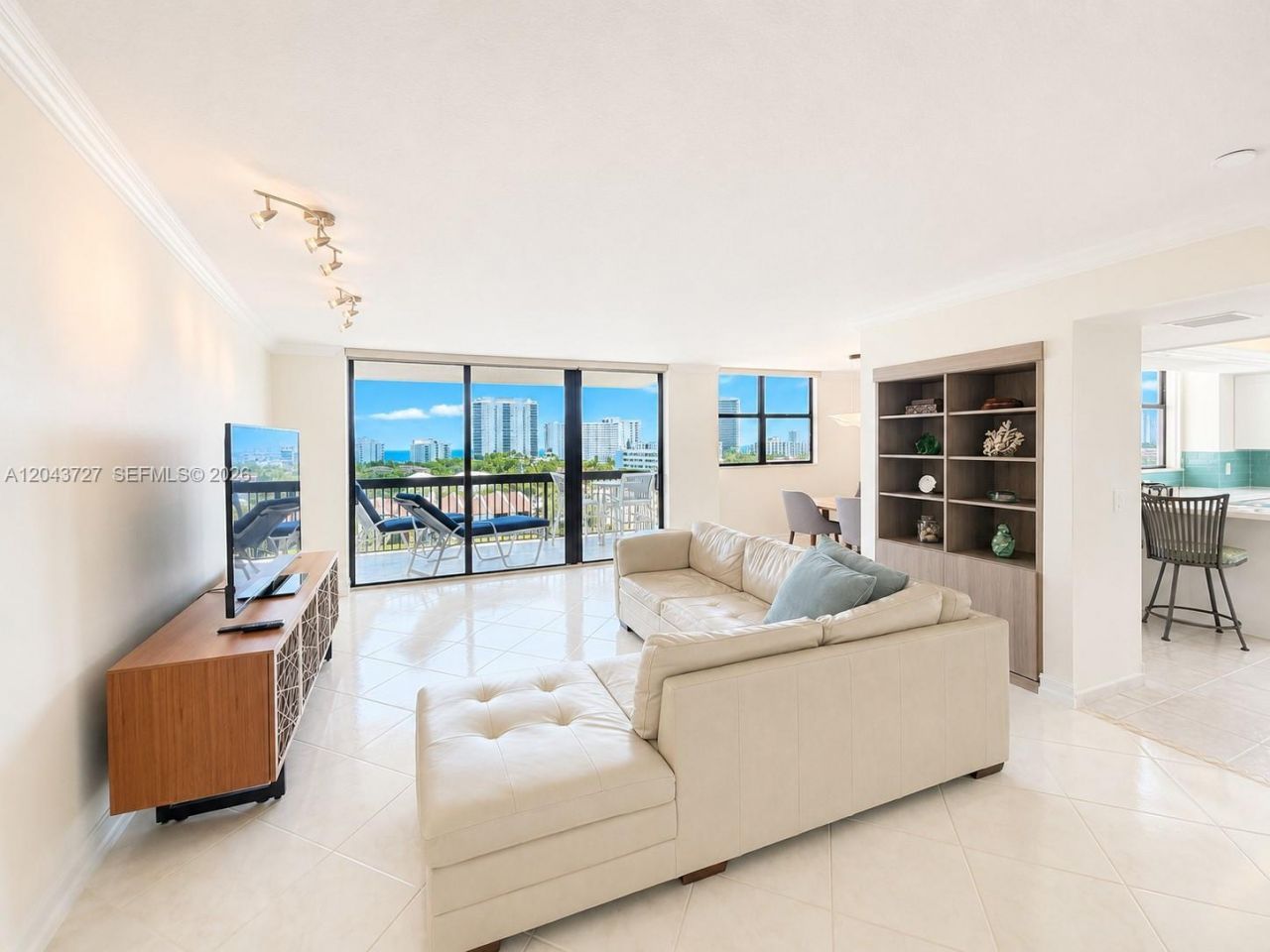 2900 NE 14th St Cswy, Unit 808, Pompano Beach, FL 33062 Photo