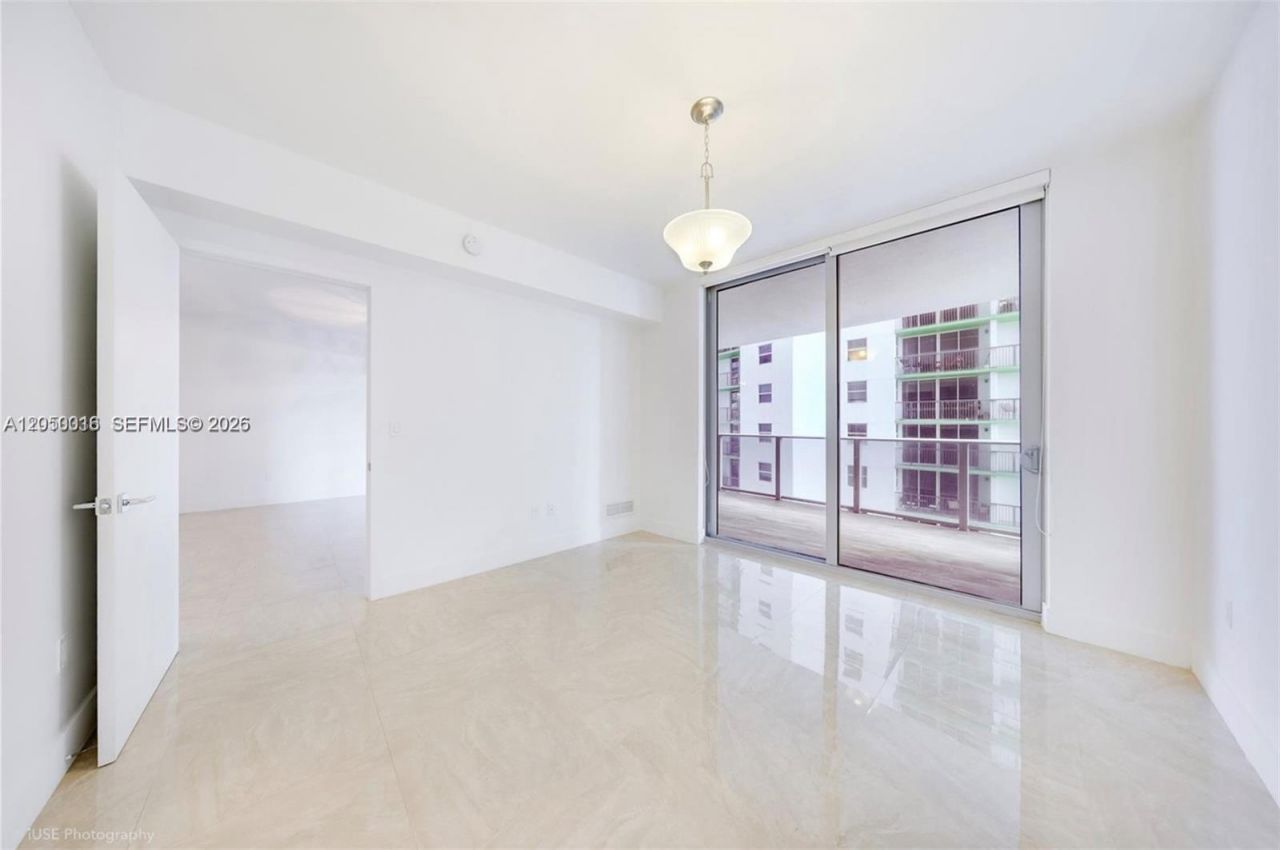 488 NE 18th St , Unit 2304, Miami, FL 33132 Photo