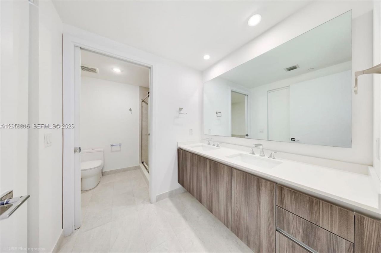 488 NE 18th St , Unit 2304, Miami, FL 33132 Photo