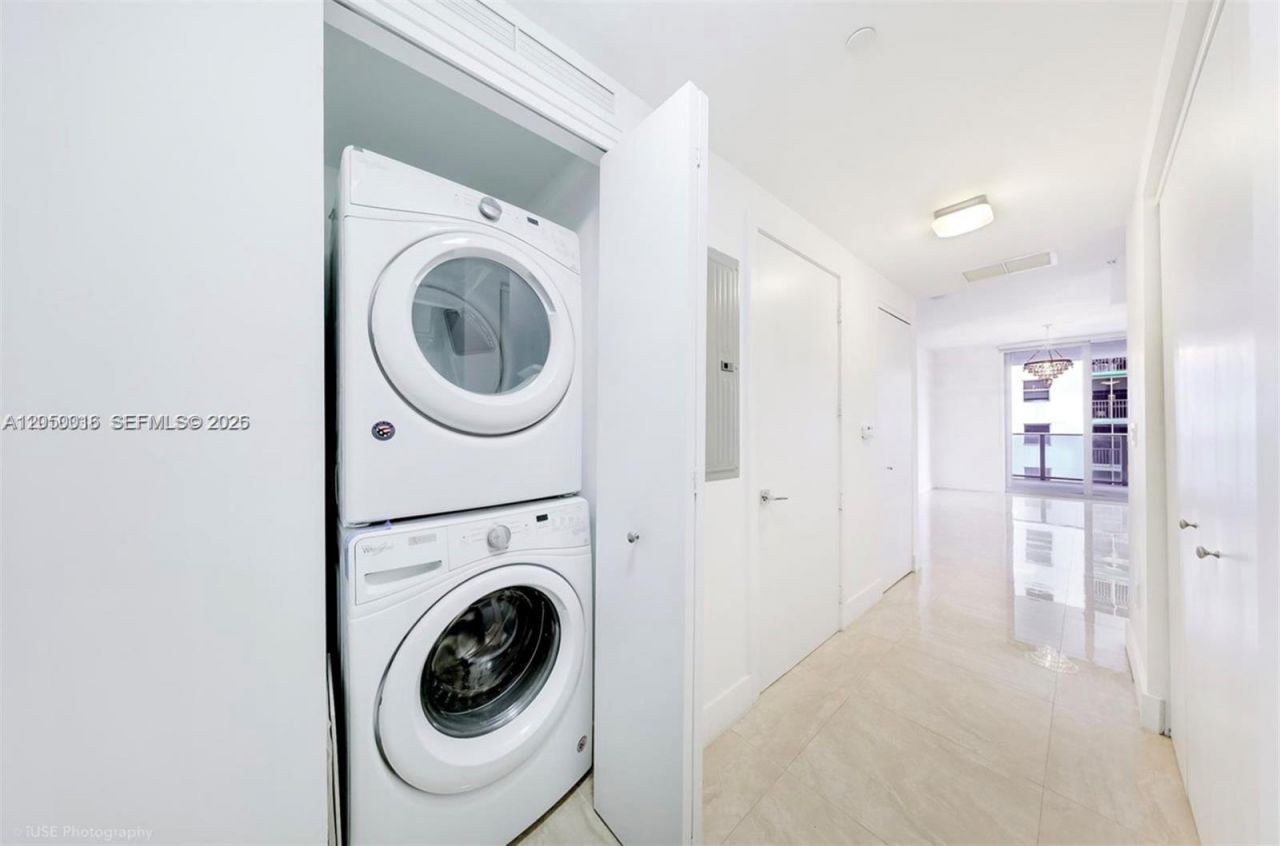 488 NE 18th St , Unit 2304, Miami, FL 33132 Photo